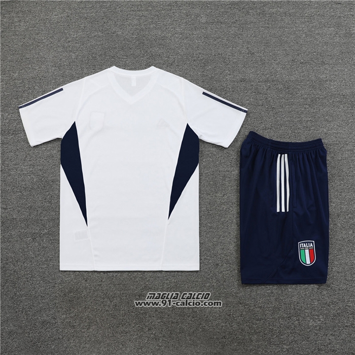 Tuta da Track
 Italia
 Manica Corta
 2023-2024 Bianco
 - Pantaloncini
